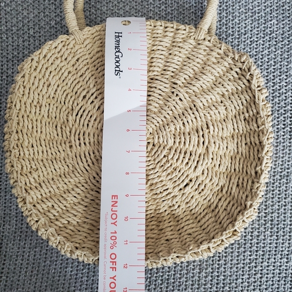 *SOLD* Gap natural straw circle bag - Picture 11 of 15